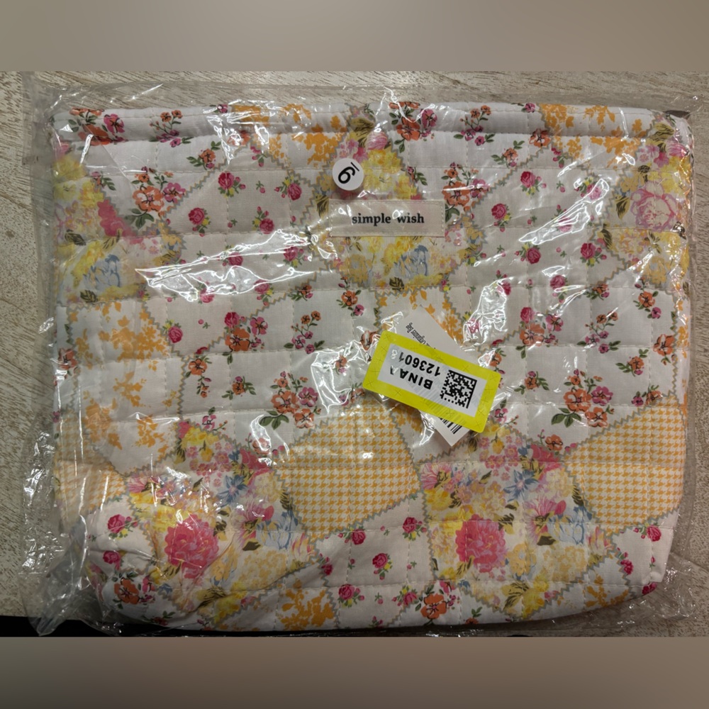 Simple Wish Floral Patchwork Quilted Bag